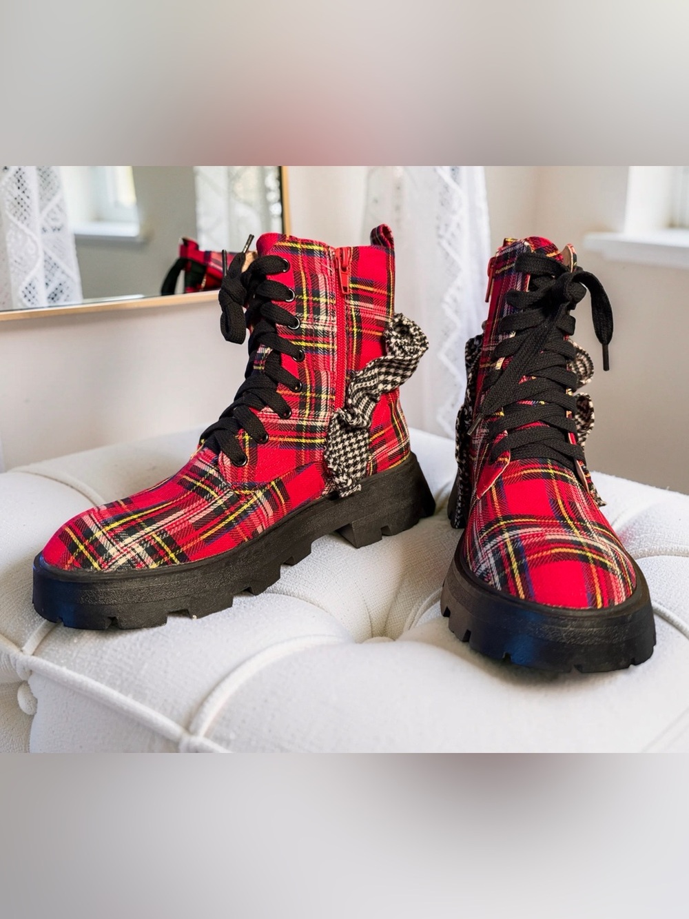 Betsey Johnson NWT Sz 5 Rozy Roze Red Plaid Ruffle Combat Boots (SH441)